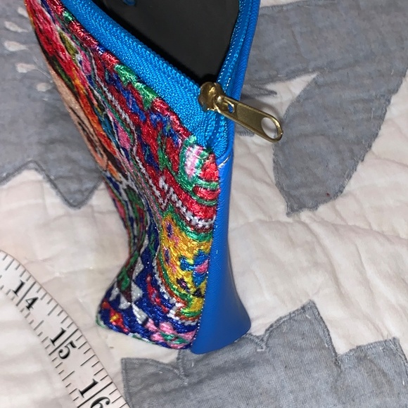 Frida Kahlo Small Blue Purse – New from Calexico! 🌟 - Picture 9 of 9